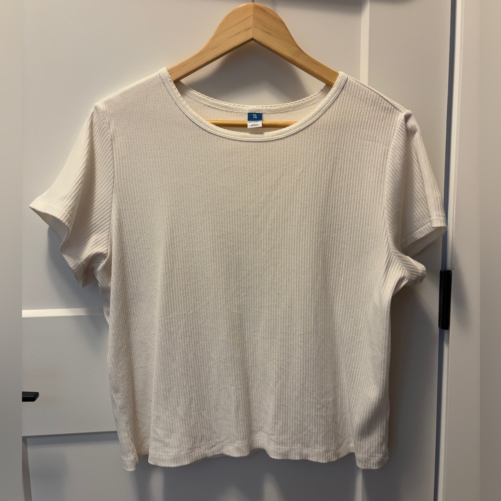 Old Navy Women's Cream Short Sleeve Tee